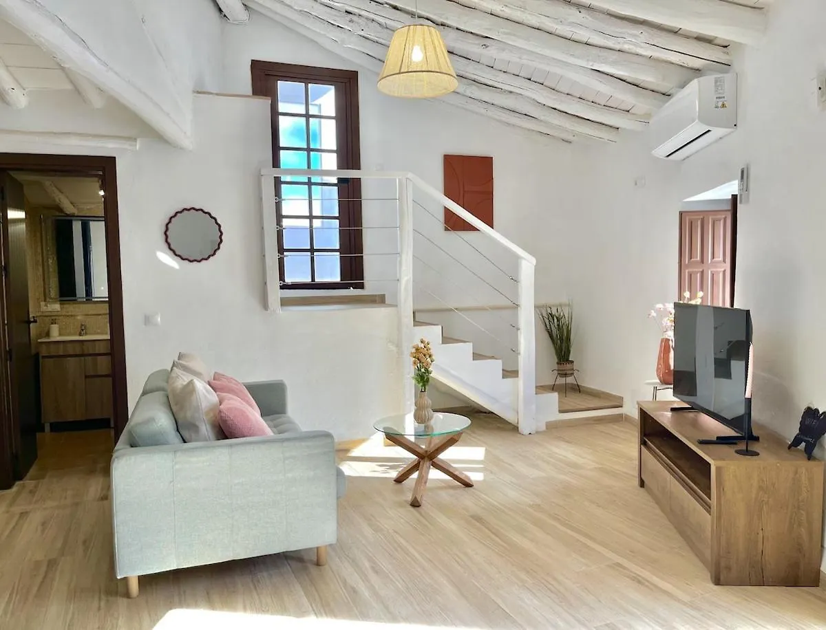 Casa Salome, Alojamiento Con Terraza Y Vistas Al Valle Benadalid Tatil Evi